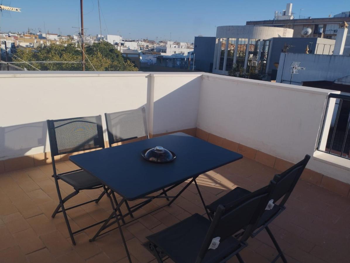 Atico Aire De Triana Leilighet Sevilla Eksteriør bilde