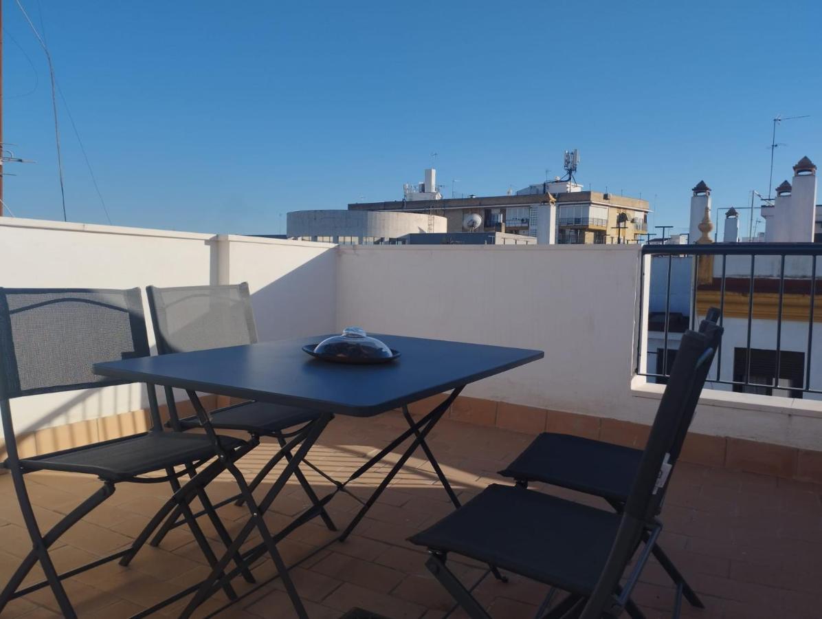 Atico Aire De Triana Leilighet Sevilla Eksteriør bilde